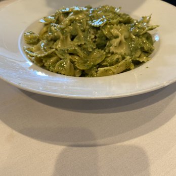 Barolo Cafe - Chicken pesto - Italian Near Me - Tustin, California Barolo Cafe - Chicken pesto - Italian Near Me - Tustin, California