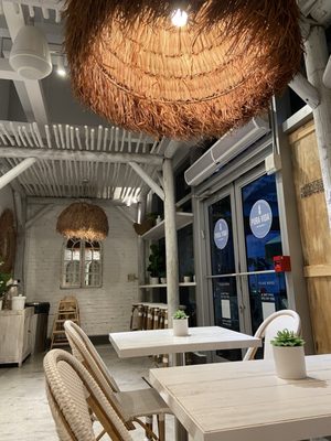 Pura Vida Miami by null