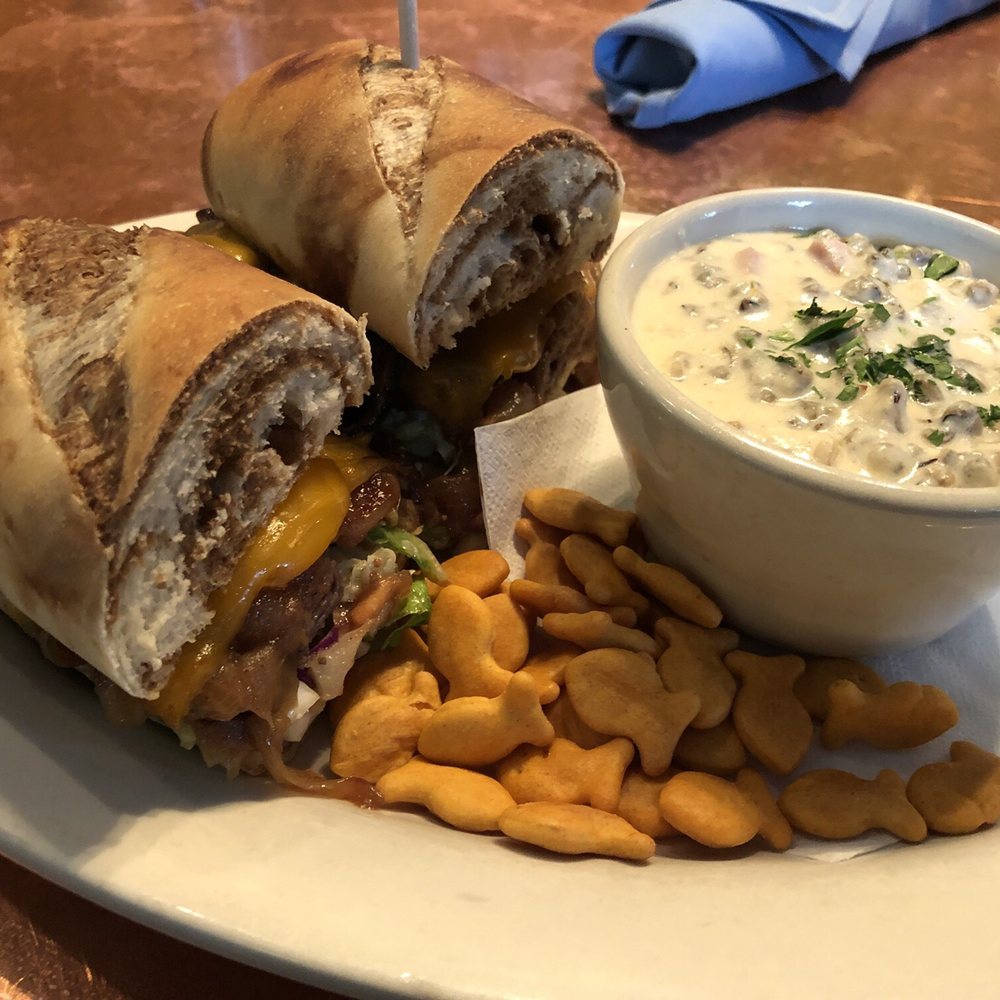 Edina Grill - Roast beef sandwich and wild rice soup - American Near Me - Edina, Minnesota Edina Grill - Roast beef sandwich and wild rice soup - American Near Me - Edina, Minnesota