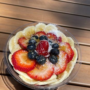 Press'd Juice Bar & Kitchen - How the acai presentation use to be... - Juice Bars & Smoothies Near Me - Winter Garden, Florida