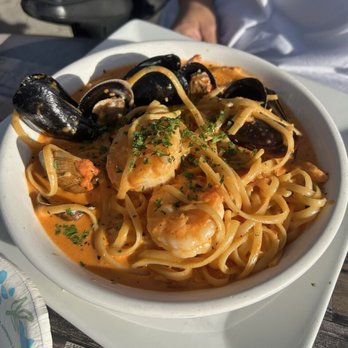 Ada’s Fish House - Seafood pasta. Delicious! - Seafood Near Me - Pismo Beach, California