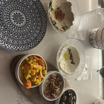 Zaytinya - Olive Orektika, Hommus and Tzatziki - Greek Near Me - Washington, DC, District of Columbia