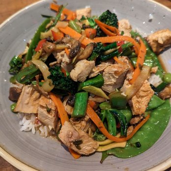 Maggie McFly's - Chicken Buddha Bowl - lots of veggies, nice sauce, really good! - New American Near Me - Virginia Beach, Virginia