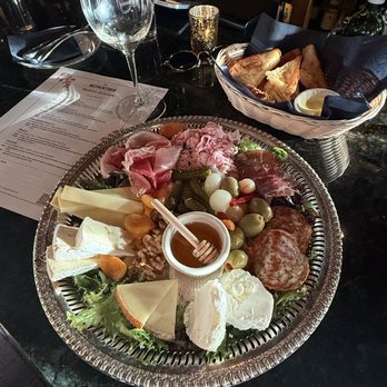 The Authentique - Wine Bars Near Me - Nashville, Tennessee