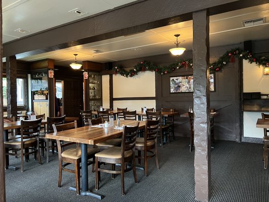 Driftwood Restaurant & Lounge by null