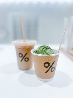 % Arabica Toronto Union Station by null