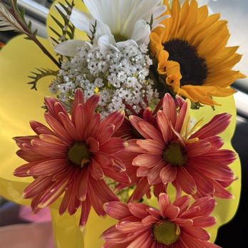 Fresh Cut Flowers - beautiful flower bouquet - Florists Near Me - Westminster, California