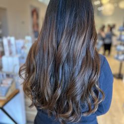 Andreas Hogue Salon