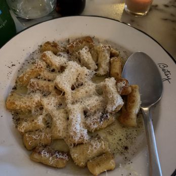 Betsy - Steakhouses Near Me - Altadena, California