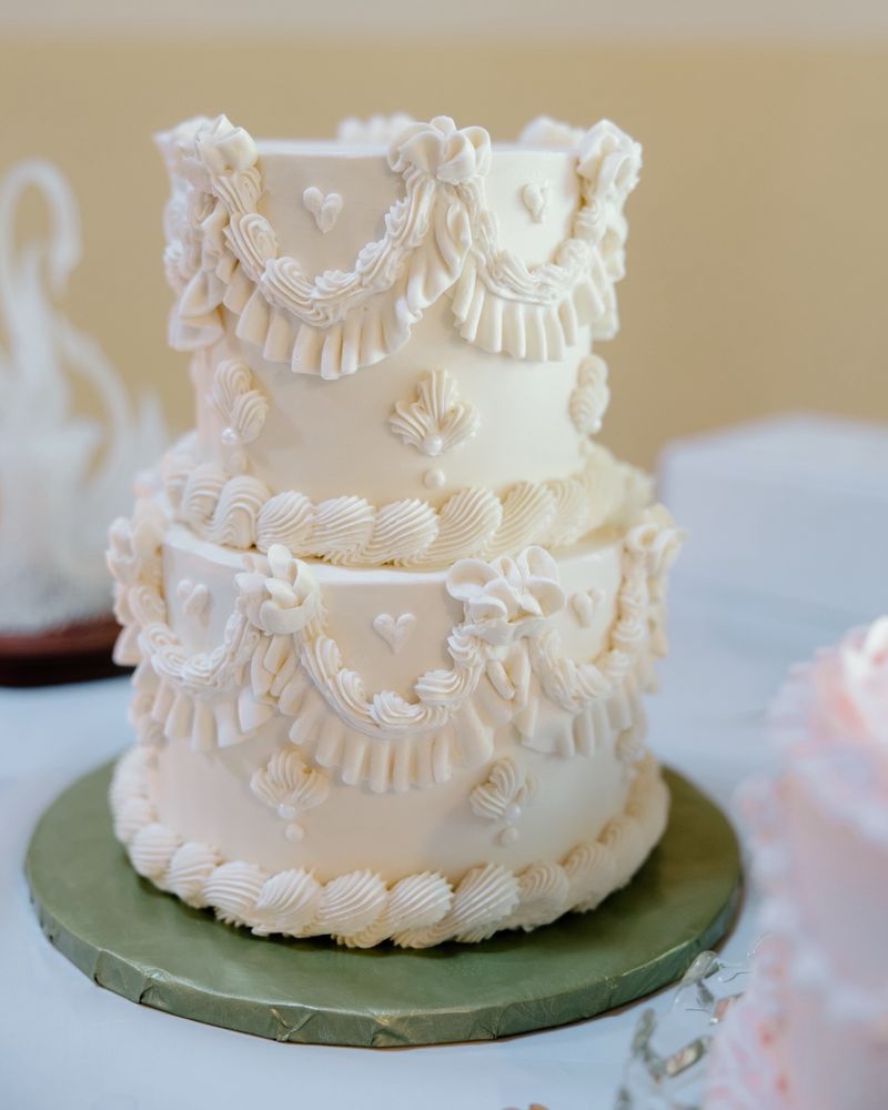 Dutch Girl Provisions Logo