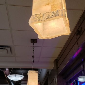 Noni's Grille - American Near Me - Troy, Michigan
