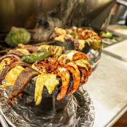 Tacos El Torito - Molcajete