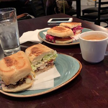 Cafecito - Cuban Near Me - Chicago, Illinois