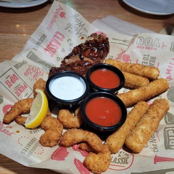 Applebee's Grill + Bar - American Near Me - La Habra, California