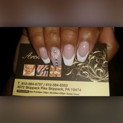 Aroma Nails