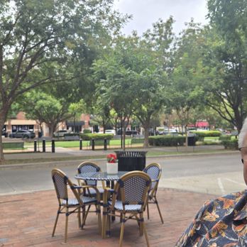 Goodfellas - Eat your lunch and enjoy the park at the same time - Pizza Near Me - Addison, Texas