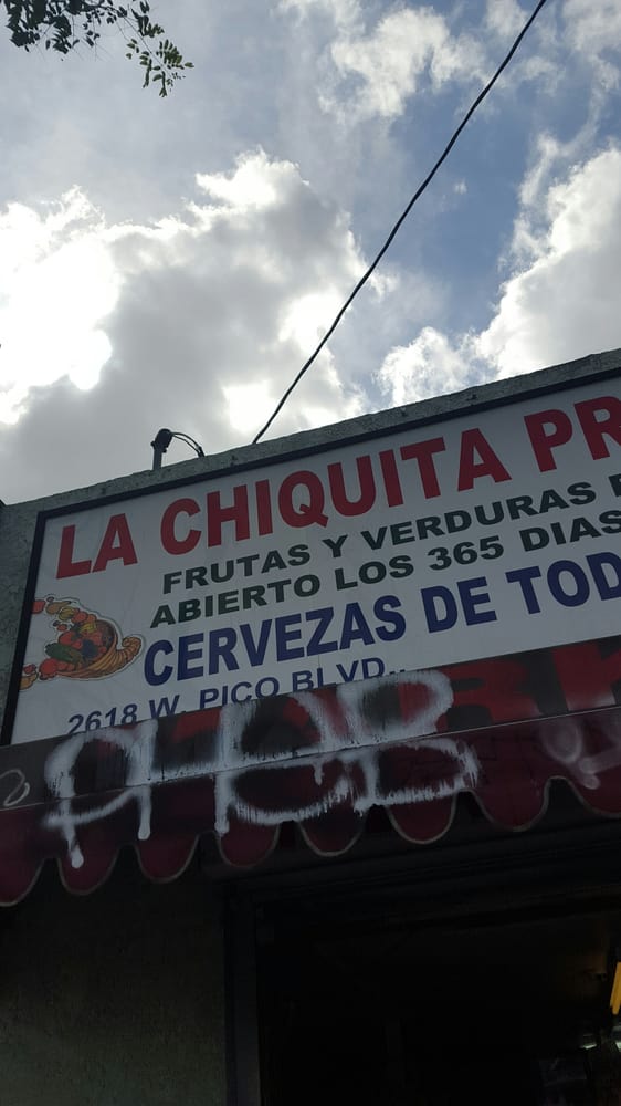 La Chiquita Produce Logo