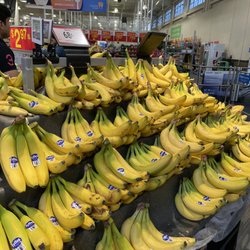 Walmart Supercentre - Banana on sale $0.68/ lb
