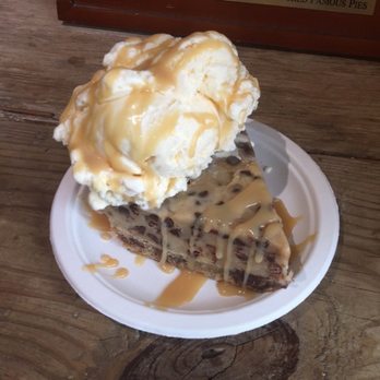 Fireman Derek's Bake Shop & Cafe - Desserts Near Me - Miami, Florida