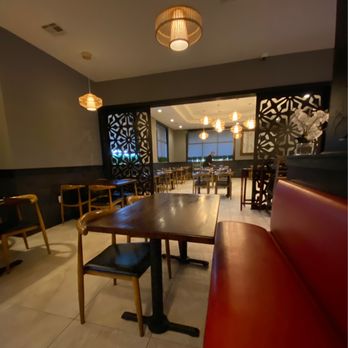 Kitchen Master - View of the side dining room - Chinese Near Me - Frisco, Texas