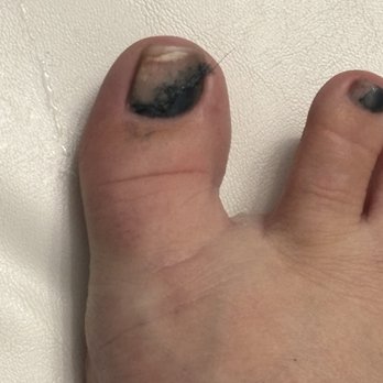 Bonjour Nail Spa - Pour coverage on my toes and they didn't feel finished - Nail Salons Near Me - Virginia Beach, Virginia