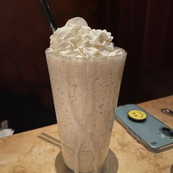The Cheesecake Factory - Oreo Milkshake - Desserts Near Me - Burlington, Massachusetts