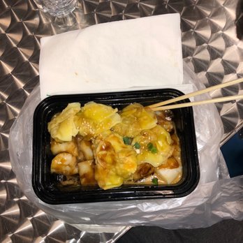 Bo’s Kitchen - Won ton, rolled rice noodles in peanut sauce and soil... - Chicken Wings Near Me - Honolulu, Hawaii Bo’s Kitchen - Won ton, rolled rice noodles in peanut sauce and soil... - Chicken Wings Near Me - Honolulu, Hawaii