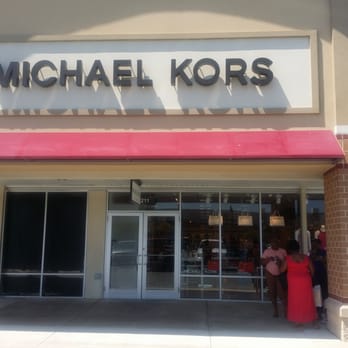 Michael Kors - Outlet Stores Near Me - Queenstown, Maryland