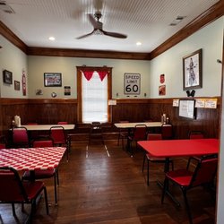 Tava's Diner