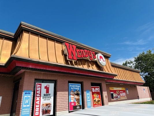 Wendy's by null