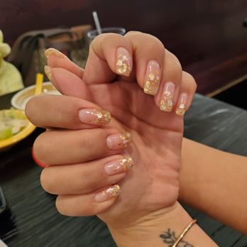 Lulu Lash and Nails - Gold Flakes n Seashells - Nail Salons Near Me - Fort Lee, New Jersey