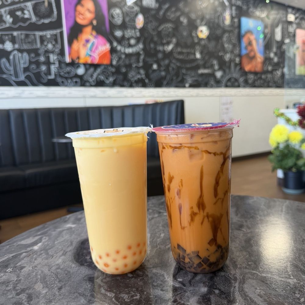 Flor de Dahlia - Mango drink and dirty Thai tea - Bubble Tea Near Me - Galt, California Flor de Dahlia - Mango drink and dirty Thai tea - Bubble Tea Near Me - Galt, California