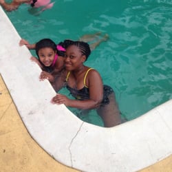 Maddox Ranch - Enjoying theirselves