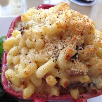 Indie Ale House - Mushroom Mac - Breweries Near Me - Toronto, Ontario
