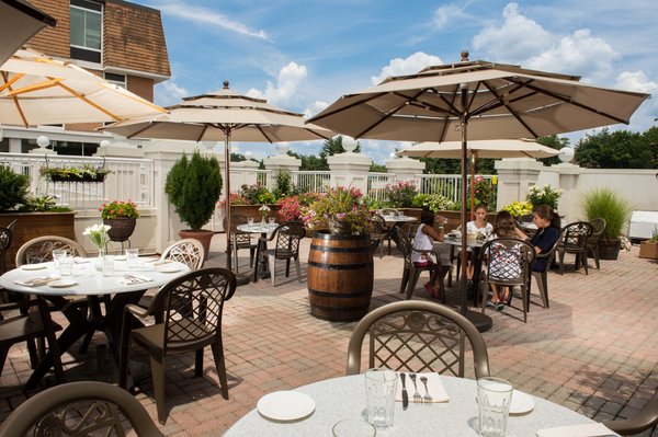 Praline Bakery & Bistro by null