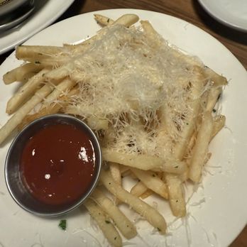 Norman Rose Tavern - Truffle and Parmesan Fries - New American Near Me - Napa, California Norman Rose Tavern - Truffle and Parmesan Fries - New American Near Me - Napa, California