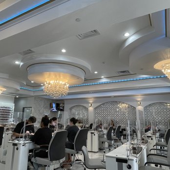 Velvet Nail Bar - Lighting in the spa was bright, colorful chandeliers were beautiful along with the spacious spa. - Nail Salons Near Me - Oviedo, Florida Velvet Nail Bar - Lighting in the spa was bright, colorful chandeliers were beautiful along with the spacious spa. - Nail Salons Near Me - Oviedo, Florida