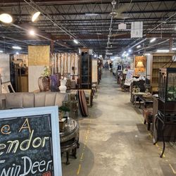 Twin Deer Antique Mall & Design