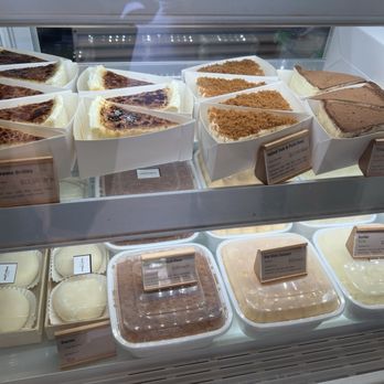 whaT’s More cake studio  - Custom Cakes Near Me - Sunnyvale, California