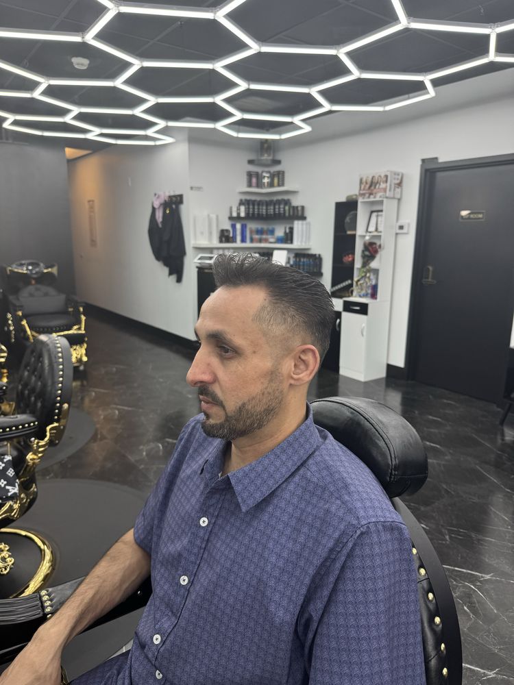 Hamedi Barbershop Logo