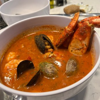 The Oyster Bar - Cioppino - Bars Near Me - Stateline, Nevada