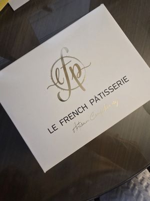 Le French Patisserie by null