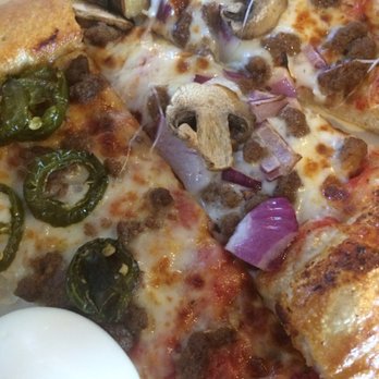 Mama's Pizza - Pizza Near Me - Plano, Texas