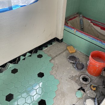 Pacific Coast Tile Installation - Tile pattern study and test before setting. - Tiling Near Me Pacific Coast Tile Installation - Tile pattern study and test before setting. - Tiling Near Me