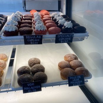 StarBread Bakery - Bakeries Near Me - Anaheim, California
