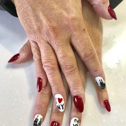 26.2 NYC Marathon nails by Dani. She's the best.