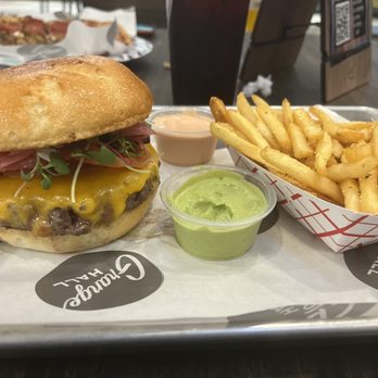 Uptown & Humboldt - Food Trucks Near Me - Denver, Colorado Uptown & Humboldt - Food Trucks Near Me - Denver, Colorado