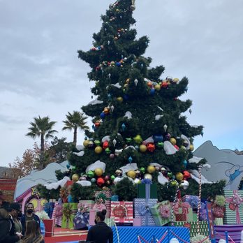 Universal Studios Hollywood - Whoville Christmas tree - Amusement Parks Near Me - Universal City, California