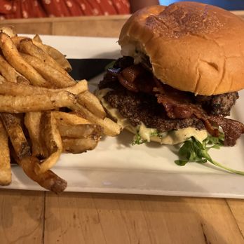 Porch - The tea - American Near Me - Mountain Brook, Alabama