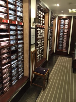 Charles Tyrwhitt by null